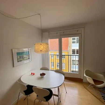 Christianshavn Finest With Huge Balcony アパート