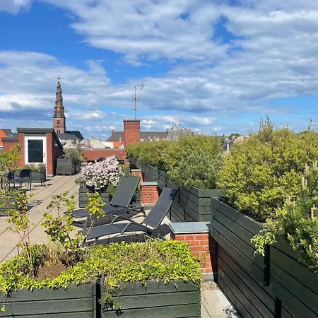 Christianshavn Finest With Huge Balcony